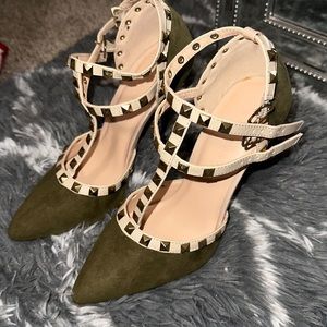 Brand New Olive Heels